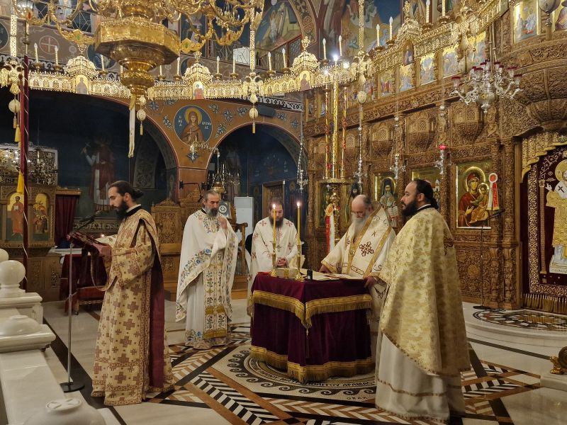 Θεία Λειτουργία για τους εξεταζομένους μαθητές από τον Μητροπολίτη Δράμας